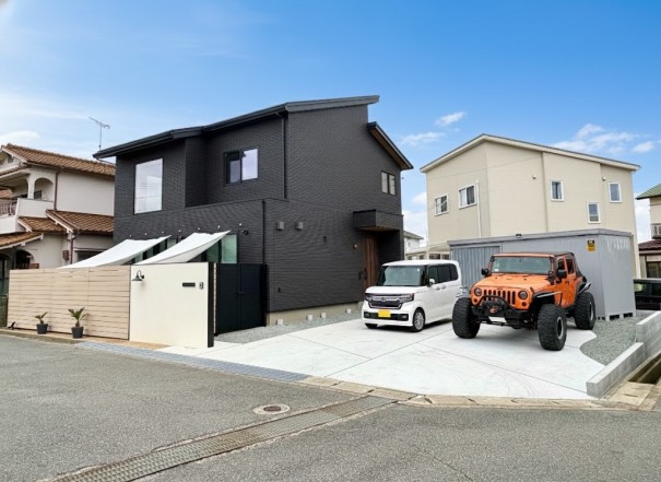 008 愛犬のための広いドックランのあるお庭