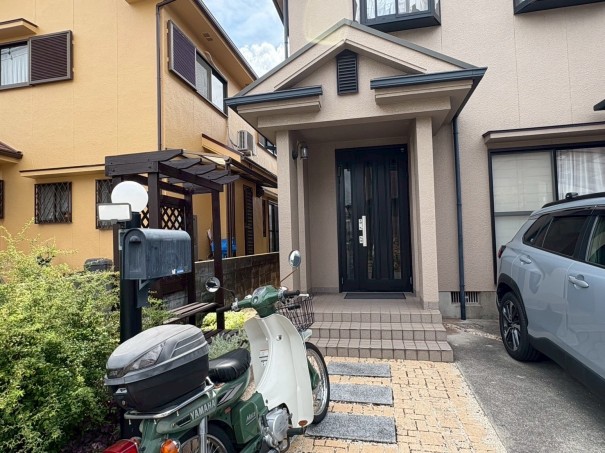 33D9A9F6-4997-4C42-AF17-FFA0B1C7D4CF 加古川市外構リフォーム門柱周りのビフォー写真