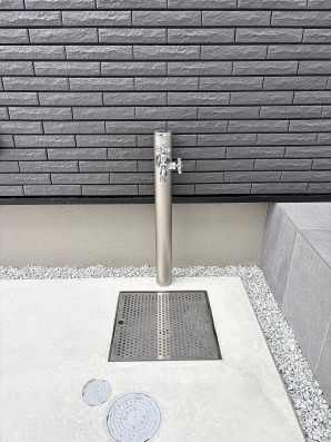兵庫県加古川市新築外構立水栓オンリーワンガーデンスプリット タイプC＋ドットCの施工例