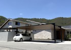赤穂市新築外構三協アルミ両側支持タイプのカーポートジョリパット塗装の控え壁の様子