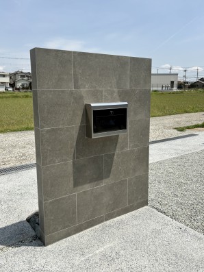 IMG_1447 加古川市の新築外構で、ユニソン コラーナ05 ブラックを使用した事例