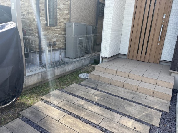 IMG_2705 加古川市の外構リフォーム、玄関周りのビフォー画像