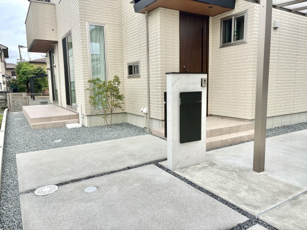 IMG_5006 兵庫県高砂市新築外構門柱周り、シンボルツリーの施工事例