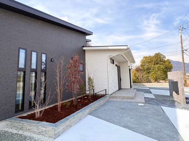 加古川市の新築外構で、北側の花壇の植栽工事をした施工例