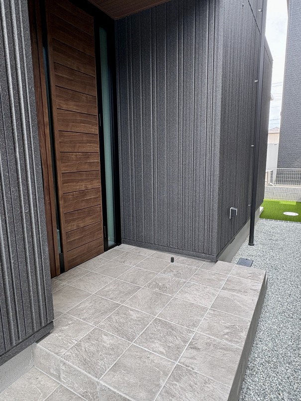 IMG_7969 加古川市の新築外構で、お家の周りに雑草対策をした施工例