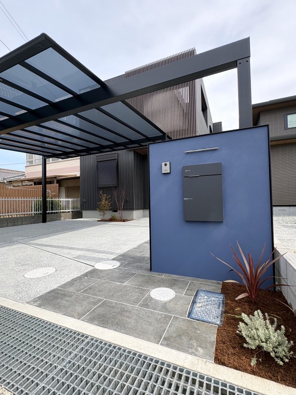 IMG_7978 加古川市の新築外構で、ジョリパット左官仕上げのデザイン門柱が印象的なジャパンディ外構の施工例