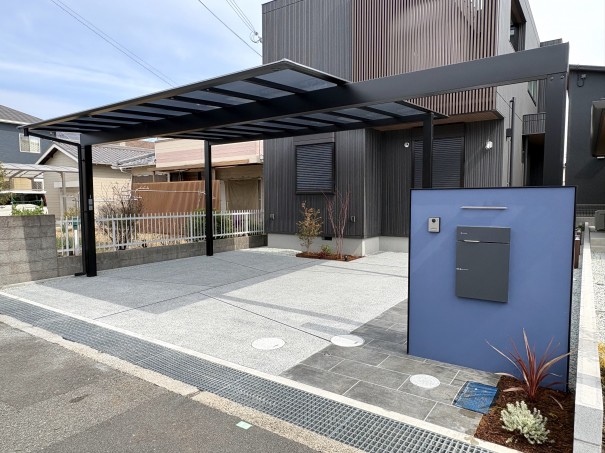 IMG_7992 加古川市の新築外構で、デザイン門柱が印象的なモダン外構実例