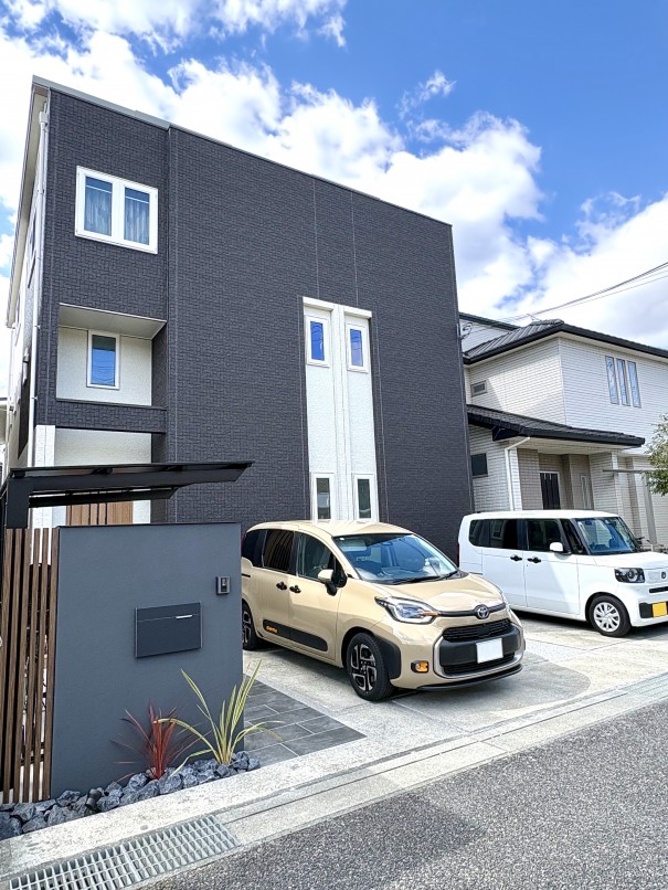 IMG_8009 加古川市の外構リフォームで、ファサードが生まれ変わった施工例画像