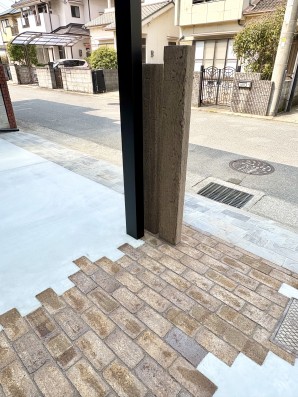 IMG_8708 高砂市の新築外構で、門柱に東洋工業 レイルスリーパーラフトを使用した事例