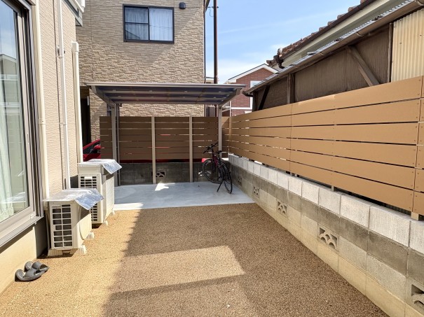 IMG_8838 加古川市の新築外構で、目隠しフェンスにエコモックサンディーブラウンを使用した事例
