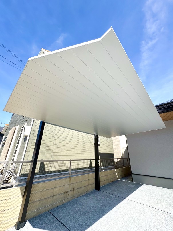 高砂市の新築外構で、LIXILのカーポートSC １台用を施工した例
