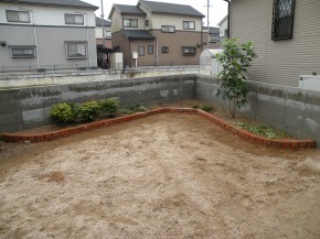 曲線のレンガ花壇 加古川市ｔ様邸 加古川市 高砂市の外構 エクステリア工事はチェリーブロッサムガーデン